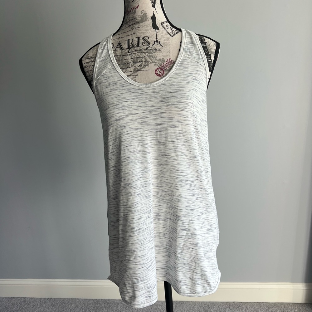 Lululemon Athletica Light Gray Tank Top size 6 EUC